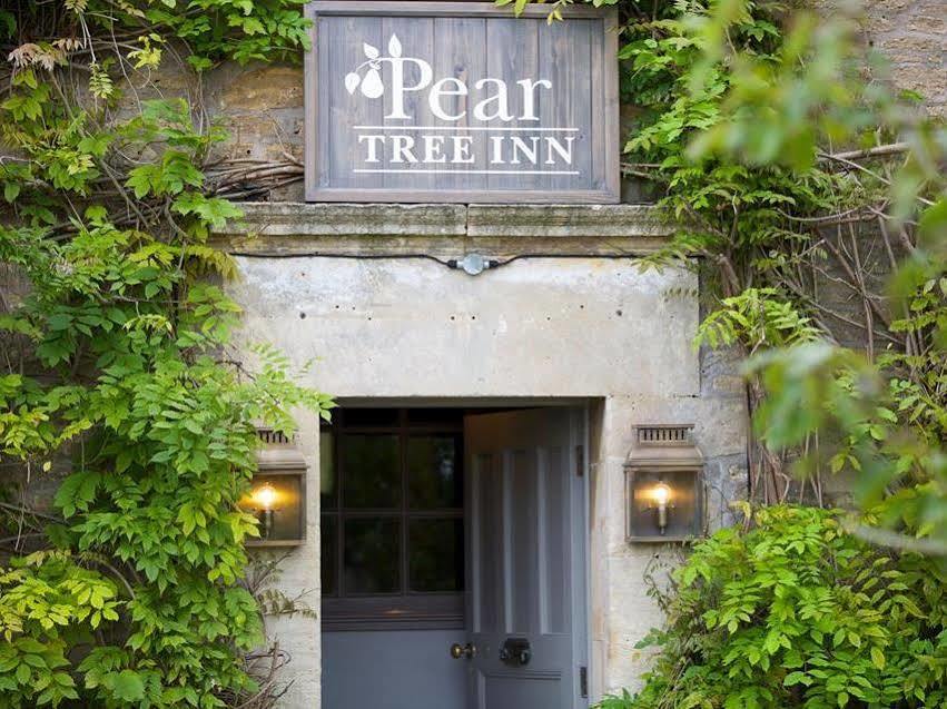 The Pear Tree Inn Melksham Dış mekan fotoğraf